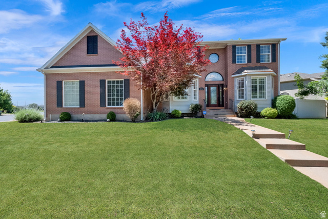 1169 N Fairway Cir
                     MLS #2166443