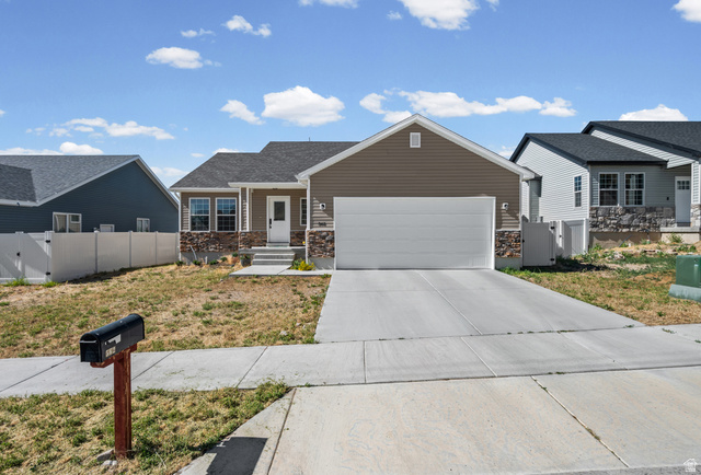 562 W 900 S
                     MLS #2166445
