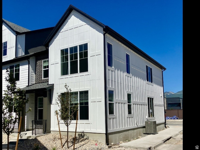 1141 N Downfield Ln #201
                     MLS #2166470
