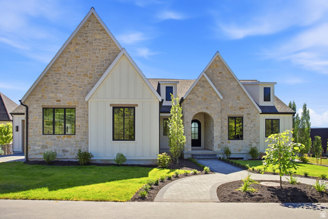 1166  Homestead Dr
                     MLS #2166531