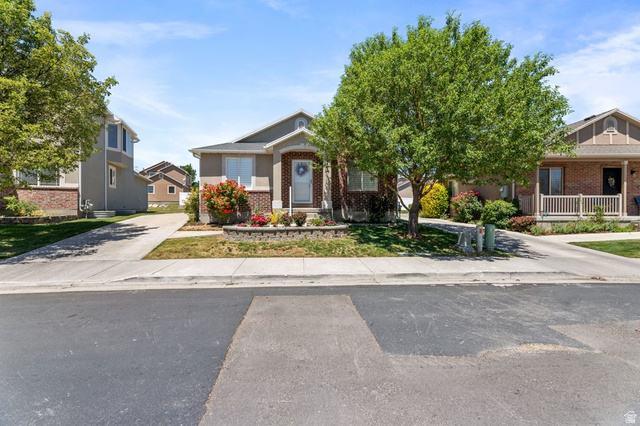 12442 S Saquamish St #210
                     MLS #2166540