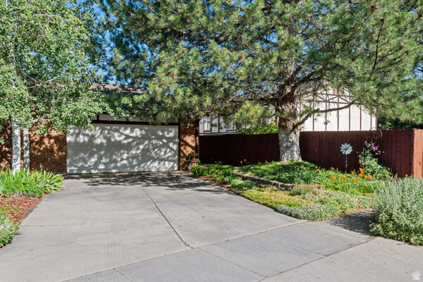 7002 S Derek Hollow Cv
                     MLS #2166681