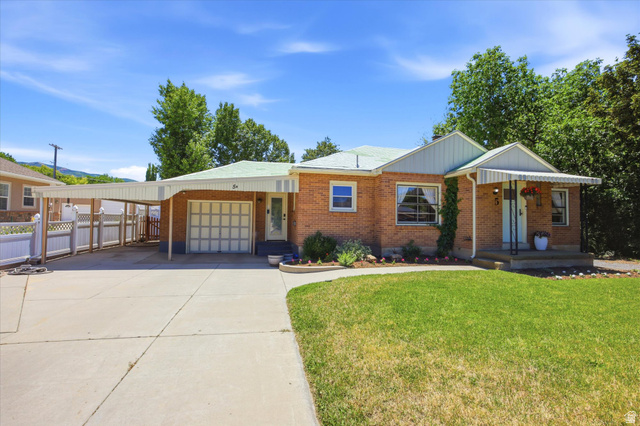 5 W 1000 S
                     MLS #2166729