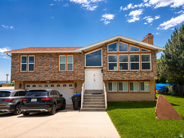 647 E 3050 N
                     MLS #2166781