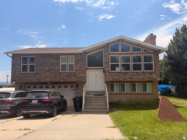 647 E 3050 N
                     MLS #2166781