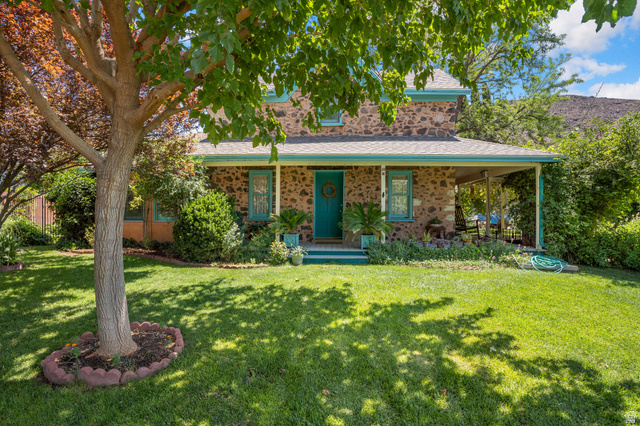 10 N Ash Dr
                     MLS #2166874
