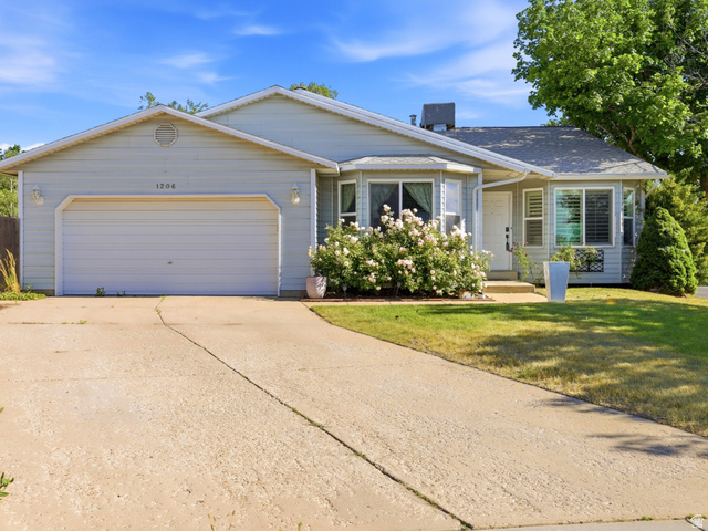 1206 E MOSS CIR, Midvale UT 84047