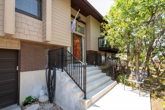 2916 E CARDIFF RD, Cottonwood Heights UT 84121