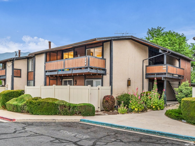 200 W Garden Park Dr
                     MLS #2167083
