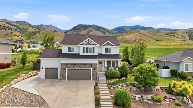 338 S Windy Dr
                     MLS #2167140