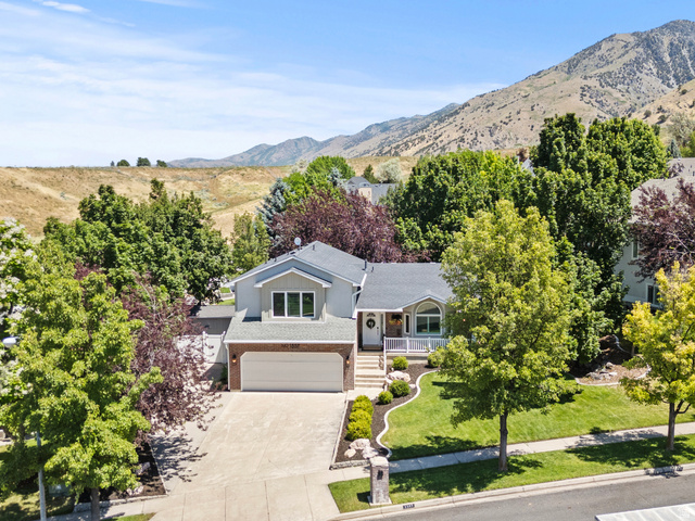 1557  Braxton Pl
                     MLS #2167221