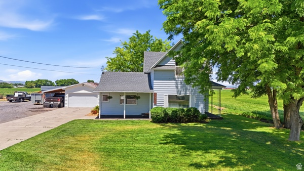 1025 E Main St
                     MLS #2167288
