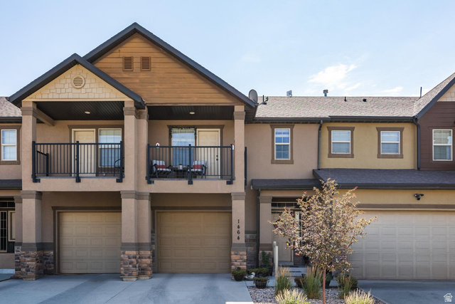 1464 N La Palma Pl
                     MLS #2167305