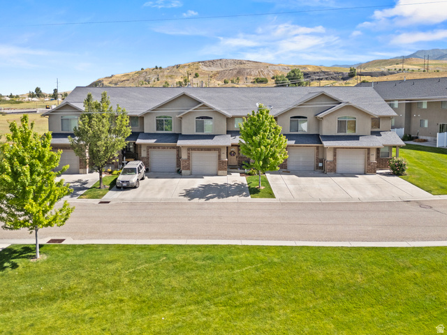 227 E 700 N
                     MLS #2167324