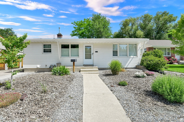 253  Chestnut Ln
                     MLS #2167397