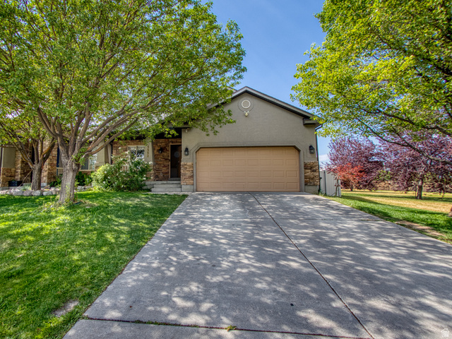 5552 W Eagle Peak Dr
                     MLS #2167398