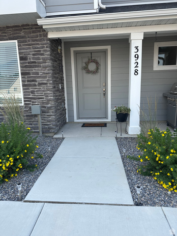 3928 COUGAR LN, Eagle Mountain UT 84005