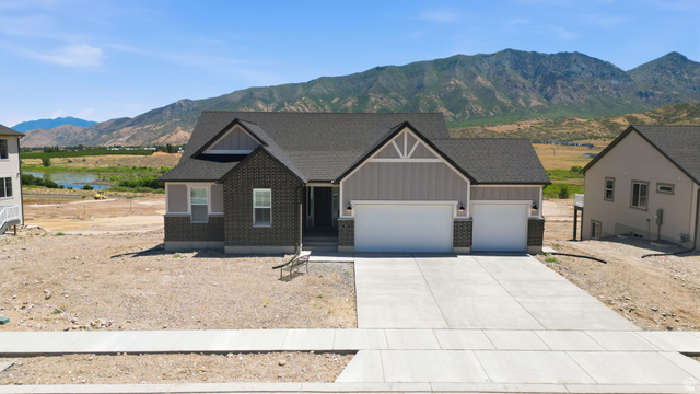 931 S Tanner Rd
                     MLS #2167451