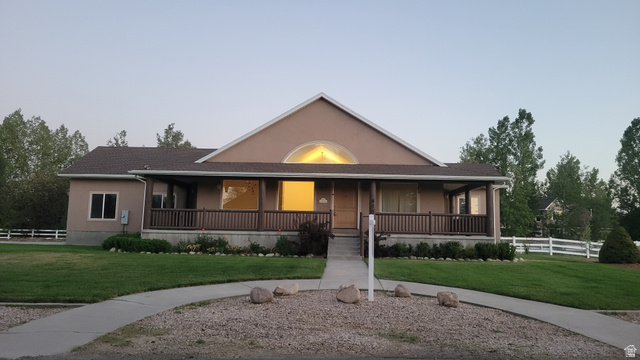 Main photo for 875 W Oak Ln