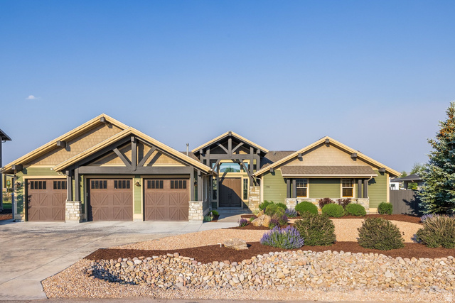 7140 N Greenfield Dr
                     MLS #2167509