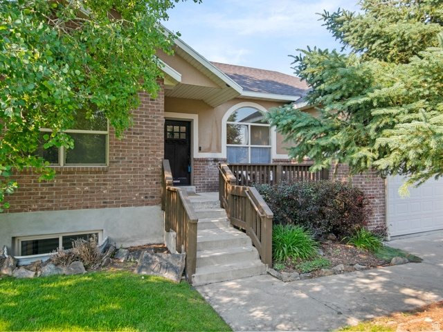 711 E 260 S
                     MLS #2167521