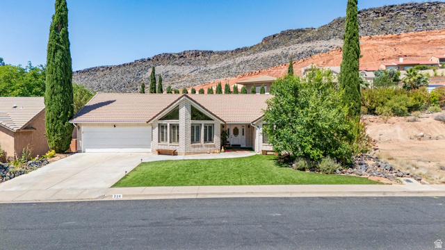 226 S Donlee Dr
                     MLS #2167528