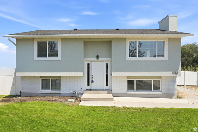 7958 W Bridgton Dr
                     MLS #2167550