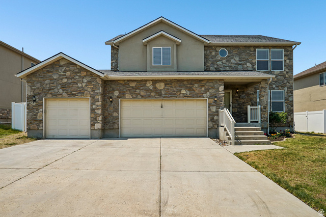 8224 S Oak Dr
                     MLS #2167611