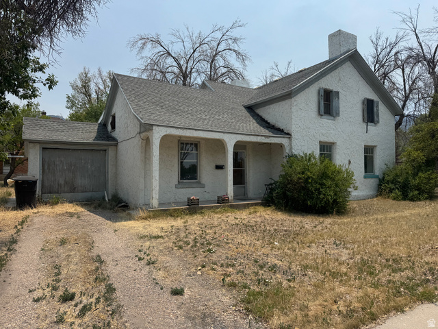 Main photo for 302 N Main St