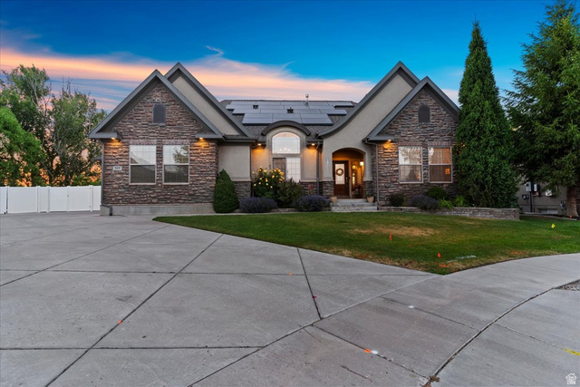 203 N 2925 W
                     MLS #2167737