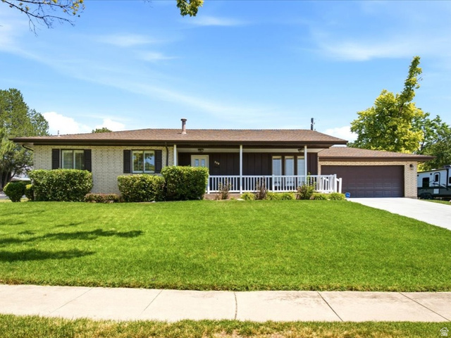 330  Pin Oak Ln
                     MLS #2167754