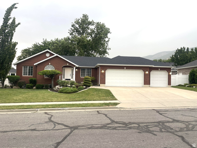 356 W Sunset Cir
                     MLS #2167953