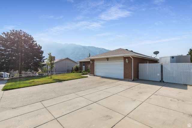 1630 E Jordan Dr
                     MLS #2167996