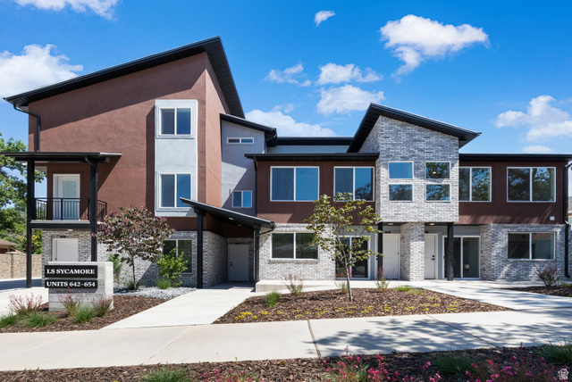 650  28th St
                     MLS #2168005