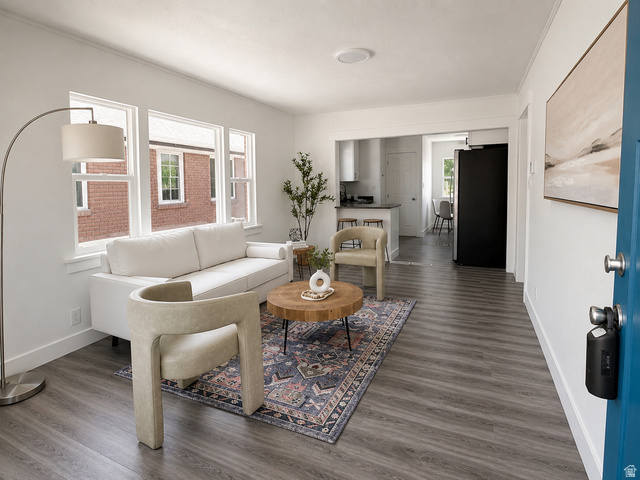 2813  Fowler Ave
                     MLS #2168036