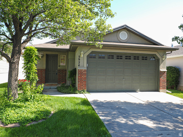 5924 W Oakshade Ln
                     MLS #2168047