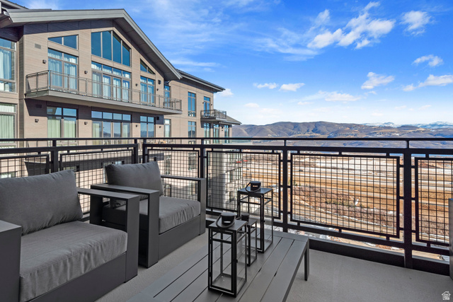 1702 W Glencoe  Mountain Way
                     MLS #2168211