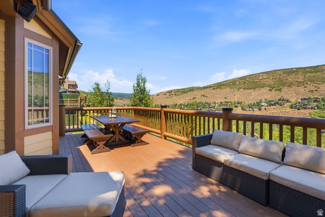 3148  Lower Saddleback Rd
                     MLS #2168227