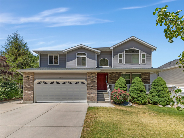 169 E Manilla Dr
                     MLS #2168241