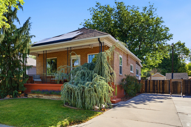 2621 S Park St
                     MLS #2168271
