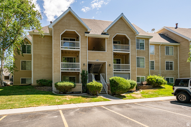 1221 E WATERSIDE CV #11, Midvale UT 84047