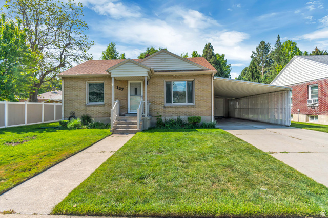 127 W 300 N
                     MLS #2168337