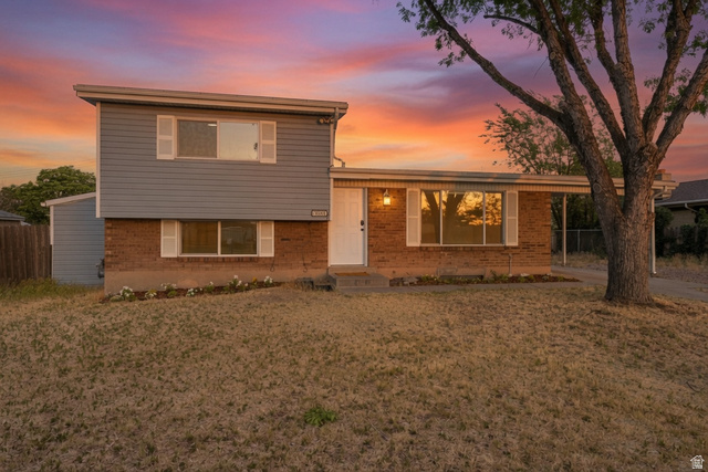 3881 S BONNIEWOOD DR, West Valley City UT 84119