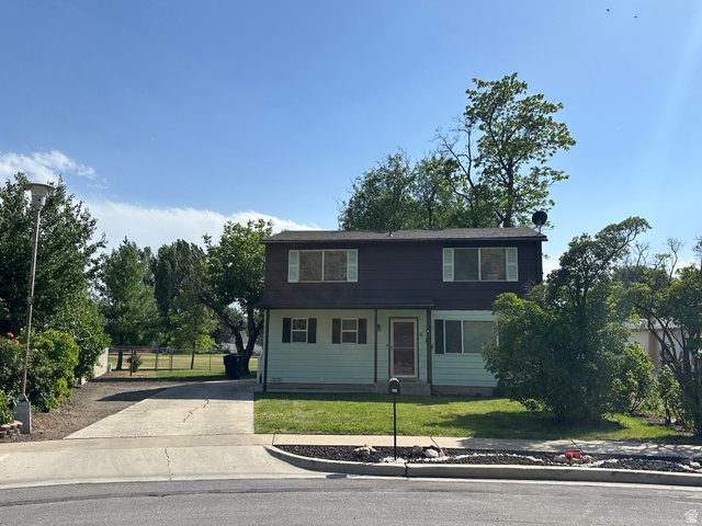 624 E Cutler
                     MLS #2168417