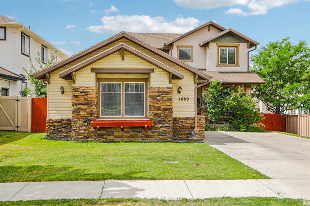 1889 N Woodview Dr
                     MLS #2168424