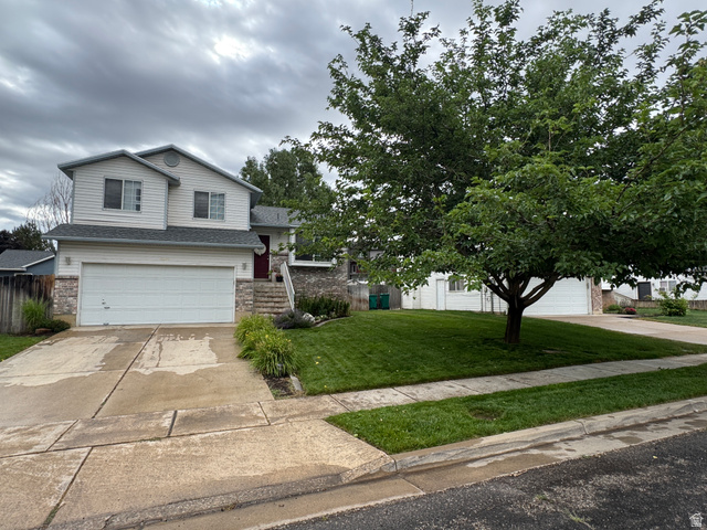4244 WESTLAKE DR, Roy UT 84067