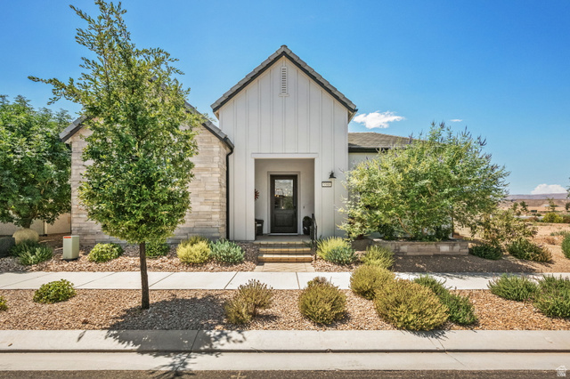 5588 S Agave Peak Ln
                     MLS #2168525