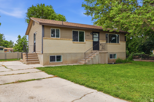 629 W KING CIR, Layton UT 84041