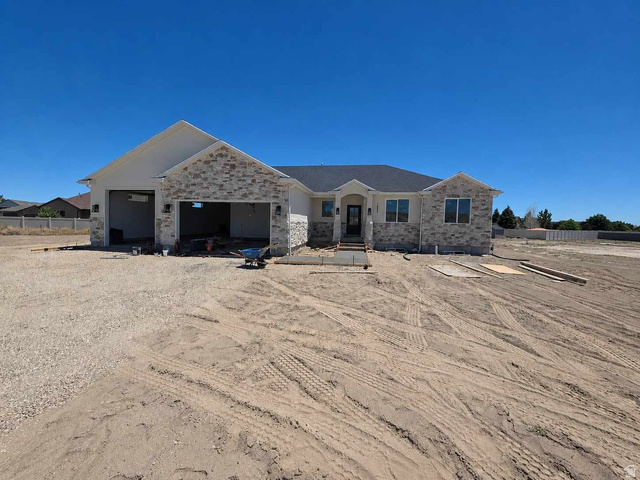 1239 S HANCOCK CIR