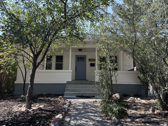 142 E Edith Ave
                     MLS #2168669